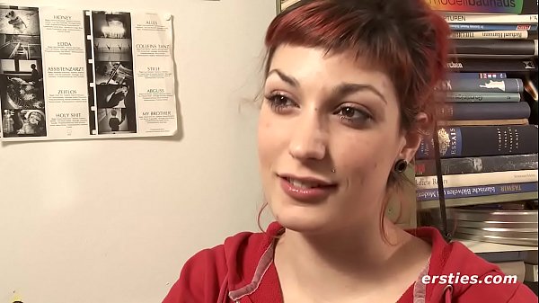 Sultry Raven Lotions Her Perfect Body and Plays
