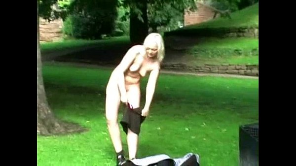 Blonde Teen Flashing