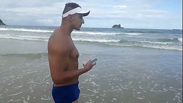 I met a hot girl on the beach and got along well. Paty Butt