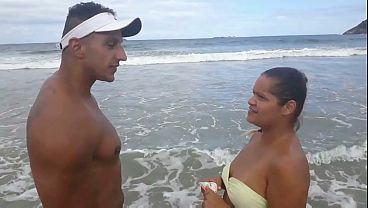I met a hot girl on the beach and got along well. Paty Butt