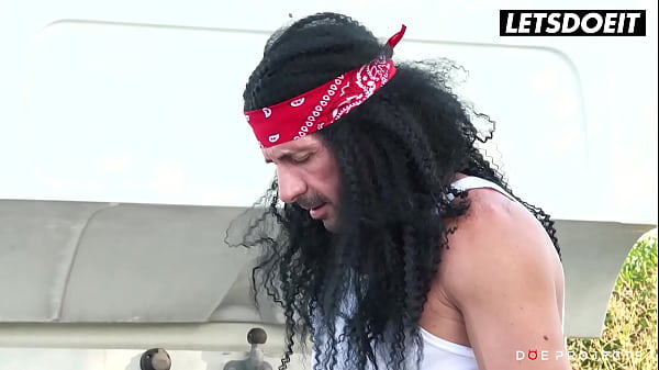 Brazilian Babe Luna Corazon Fucked By Car Mechanic On The Side Of The Road - LETSDOEIT