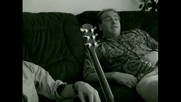 Chico cachondo le come el coño a la MILF Chaz Vincent antes de follarla
                   Chico cachondo le come el coño a la MILF Chaz Vincent antes de follarla muchos negros