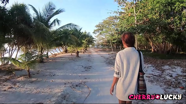Making perfect blowjob on the beach