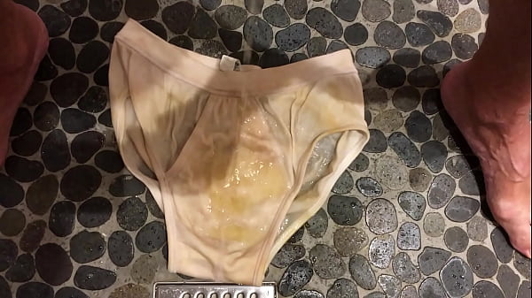 Download Video - morning piss