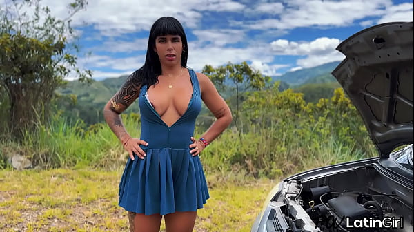 I find a fitness girl with her broken-down car and take her home - POVLatinGirl