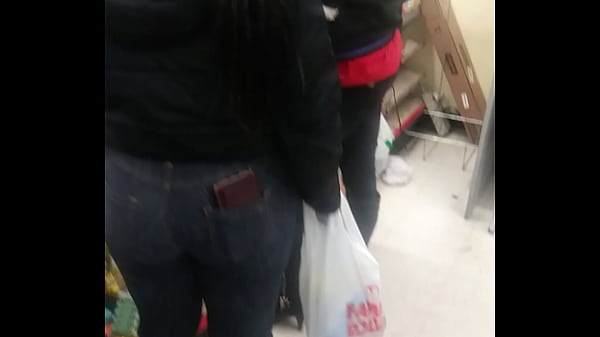 thumb booty watch