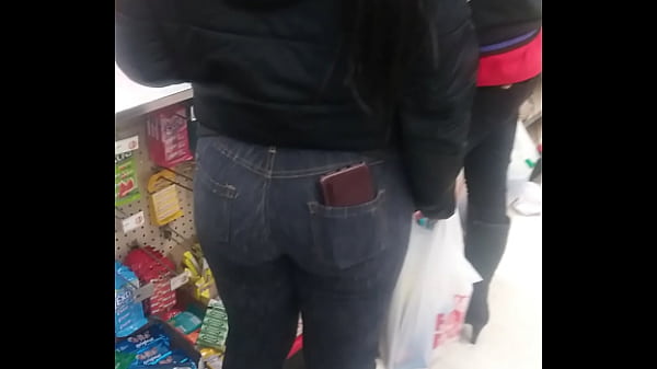thumb booty watch