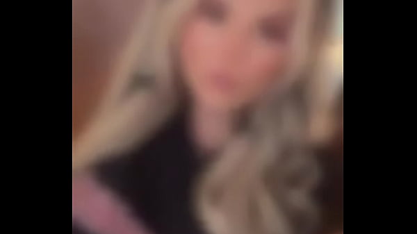 day 3 of my mini brat vacay~ almost time for Limp Bizkit~only DM ready to spurt £hundreds so me and my friends can l...