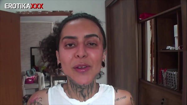 Bruna Poppy - Oral Total - Por tras das câmeras - Primeira cena para a EROTIKAXXX - Em breve, completo no RED