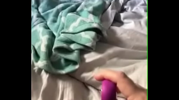 thumb girlfriend playing