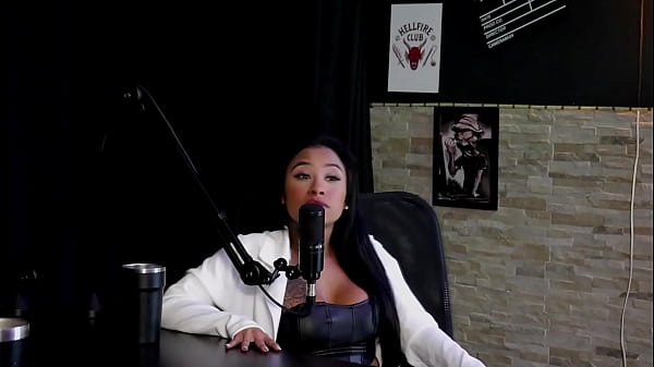 He wants to do it with a transsexual, he was sitting on the dick thinking about a pussy, he revealed what a man needs to have - Paulistinha (SHEER/RED)