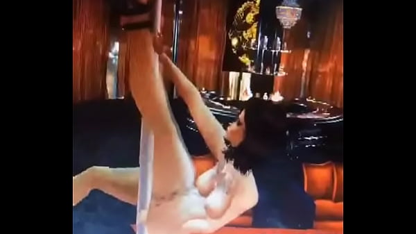 Pole Dancer on IMVU