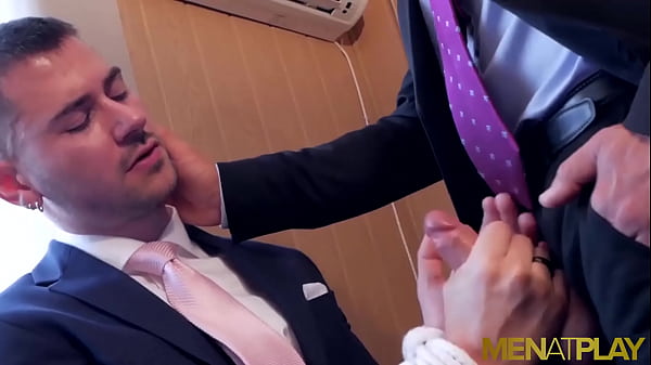 Download Video - MENATPLAY Suited Hector De Silva And Lukas Daken Anal Breed