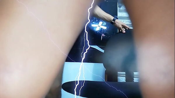 Download Video - D&aacute;ndome un gran masaje para manternele las nalgas buen grandes y duras y hace que me lo metan bien adentro y se corra toda en mi vajinal peque&ntilde;a