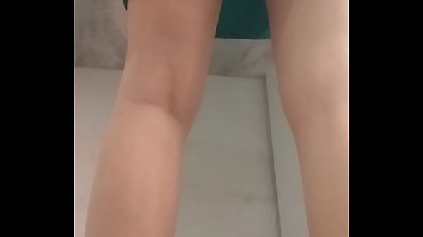 Erotic states of my stepmother during cleaning