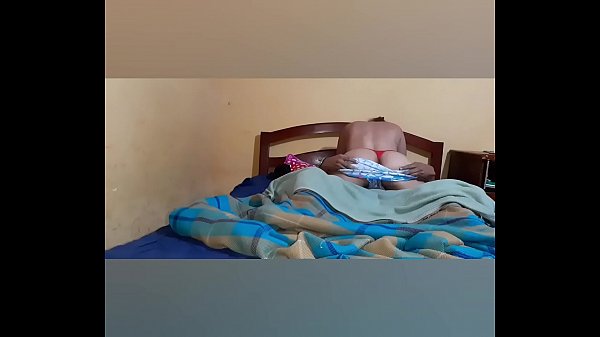 Download Video - Me cojo ami vecina rebeca otraves r&aacute;pido antes de que llegue mi tia