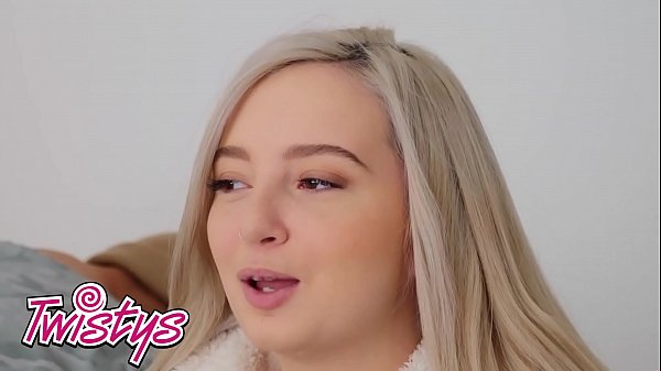 Download Video - Blonde petite teens &lpar;Lexi Lore&comma; Mackenzie Moss&rpar; love pussy - Twistys
