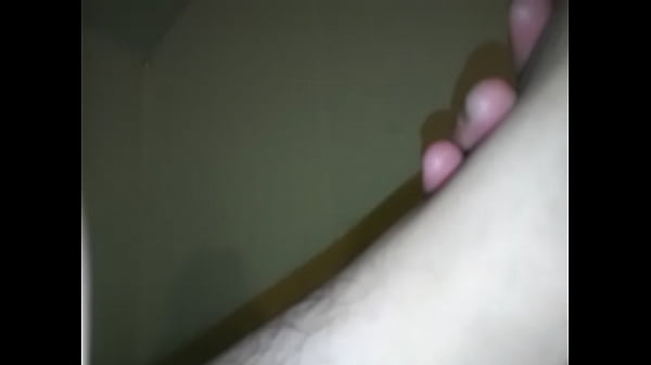thumb my feet