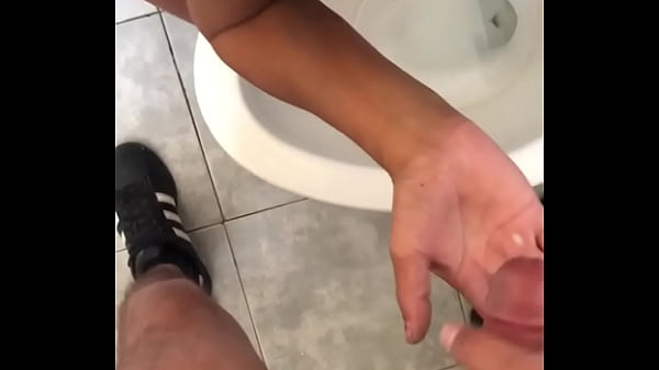 thumb tramp