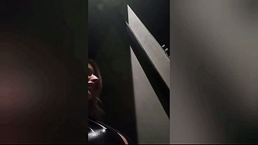 Fucked a Naughty Hotwife and pulled my Condom Off 25 sec