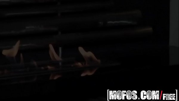 Mofos World Wide - (Kitty Black) - Gatito ansioso de Kittys
                   Mofos World Wide - (Kitty Black) - Gatito ansioso de Kittys muchos negros