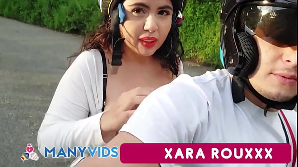 A stranger takes me for a ride on a motorcycle in exchange for showing my tits while driving