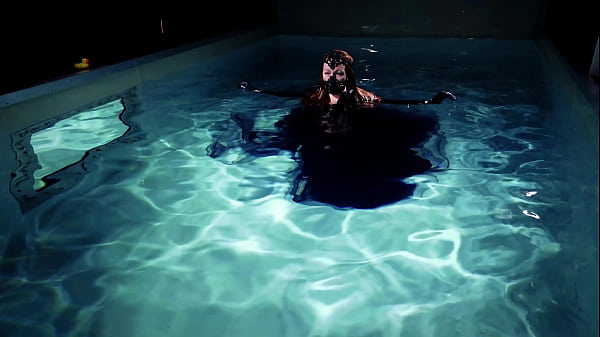 gothic underwater shooting in swimmimg pool