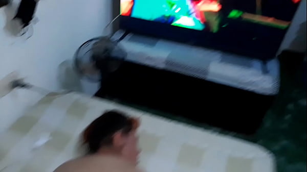 Download Video - Le dije a ella que ver&iacute;amos Netflix pero la verdad s&oacute;lo me la quer&iacute;a follar