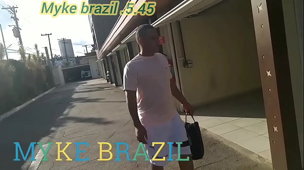 Inês Ventura called the plumber to fix the shower but she didn't have money to pay the plumber so she paid with sex and they liked it a lot v full on Rd and on sheer