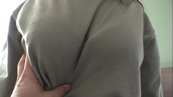 Download Video - 見た目は真面目そうなのに乳首を責めて楽しむSっ気のある肉食系「Hカップ」塾講師　こはくさん