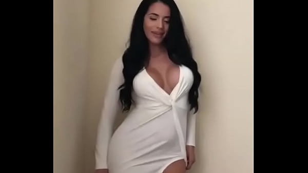 thumb dancing without panties