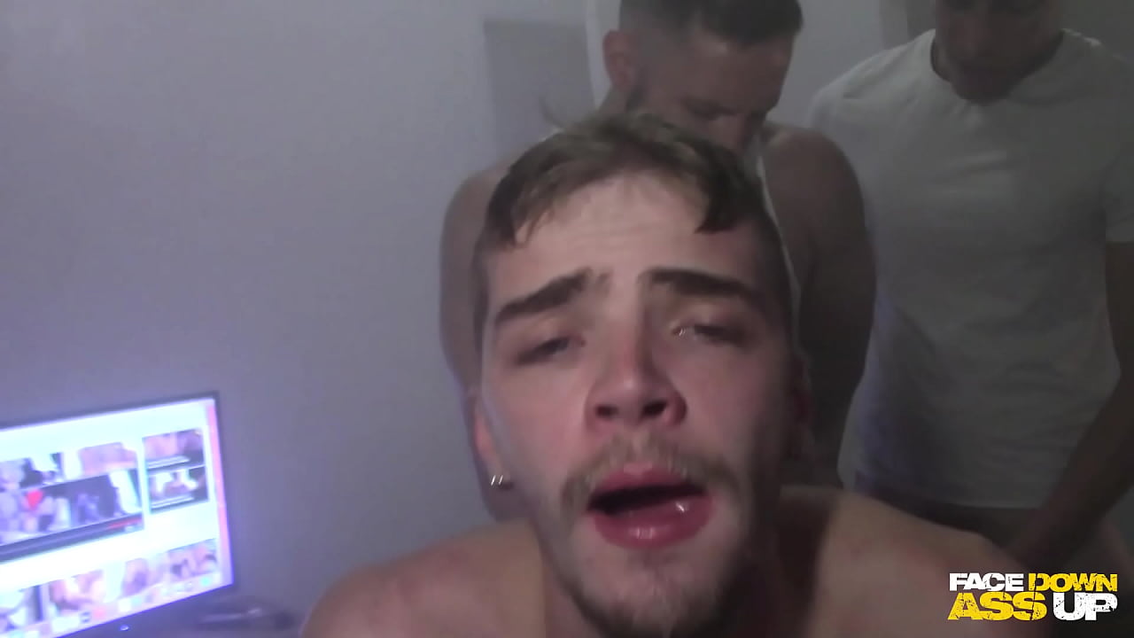 CRÍA CRUDA
                       interracial rough sex big dick gay amateur gay sex gay porn muchos negros