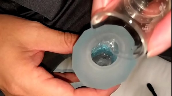 Download Video - Masturbation and cumshot with TENGA SPINNER 01 TETRA