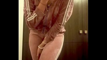Italian woman sends sex video by mistake