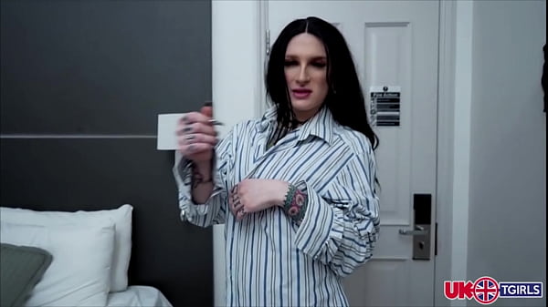 Download Video - GROOBY&period;CLUB&colon; SPREAD IN BED&excl;