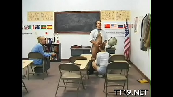 Appetizing chick Vivianna does a perfect blowjob