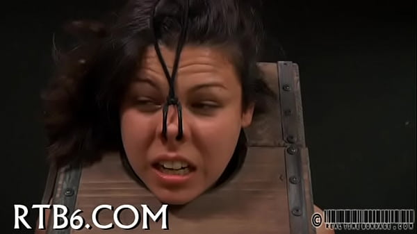 Painful clamping for beauty's mounds