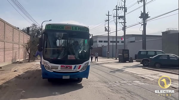 Download Video - Peruana pelirroja folla con el cobrador de combi para no pagar el pasaje