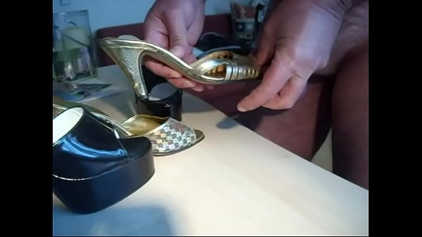 Download Video - Black mules cummed with the help of golden mules