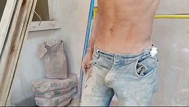Eu sou ajudante de pedreiro, mas garanto, n&atilde;o &eacute; s&oacute; parede que eu sei levantar