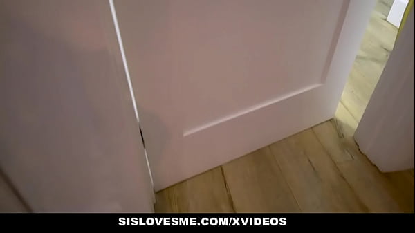 Jewelz Blu , Natalie Knight In Not Quite StepCousin Lovin