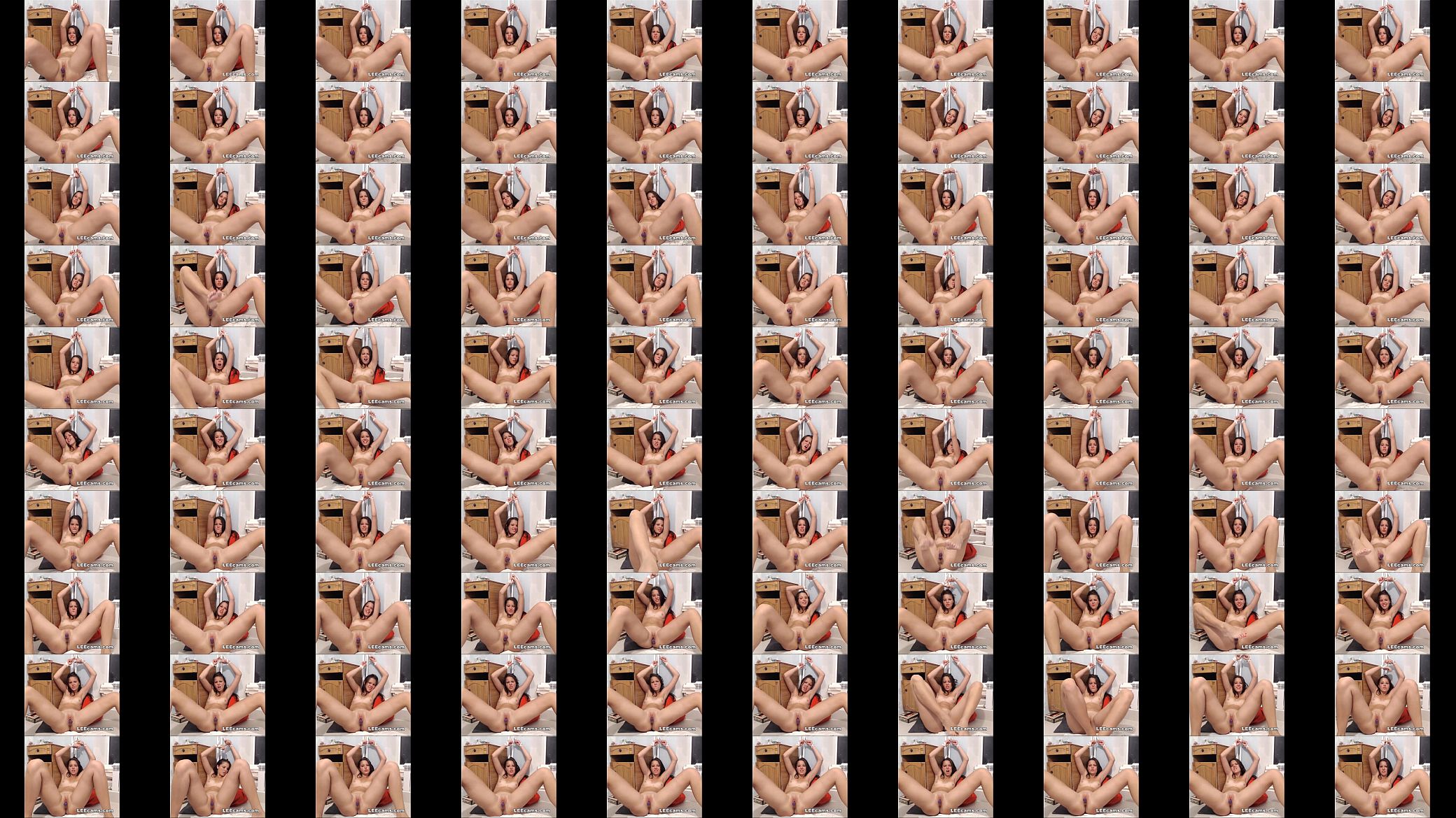 Bondage brunette masturbation 预览图