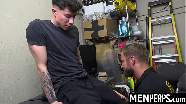 Download Video - Innocent Man Turns Tables on Officer&comma; Fucking Him Raw in Revenge - Menperps