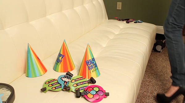 Ashley Graham and Scarlette Fay have a happy birthday in their birthday suits, for this 44...