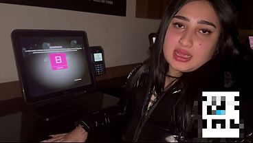 Voy al CINE me FOLLO al cornudo del novio de mi AMIGA y me rompe TODA