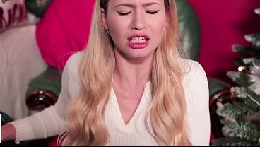  Stella Cardo Dances With Her Hand In Her Panties