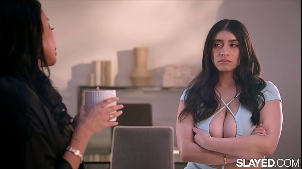 Download Video - VIXENPLUS Teacher Anissa gives student Violet a sexy lesson