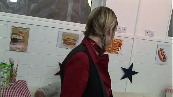 Barbora Brill And Yenna Have A Hard Pounding Foursome