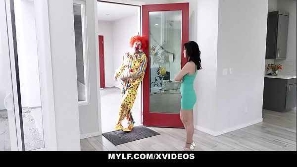 Download Video - MYLF - Sexy Cougar &lpar;Alana Cruise&rpar; Gets Fucked By A Big Dick Clown