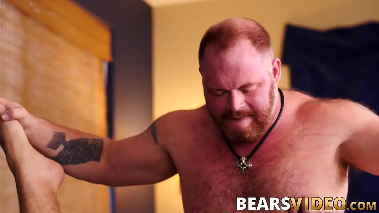 Big booty bear bottoms para su amante con un gran par de nueces
                   blowjob masturbation gay bareback bear big cock bearded gay sex cock ring hardcore gay big body bearsvideos luis vega graydon emory ford muchos negros